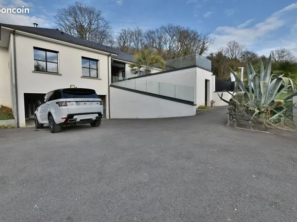 Villa 7 pièces 178 m²