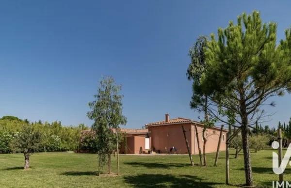 Maison 5 pièces 221 m²