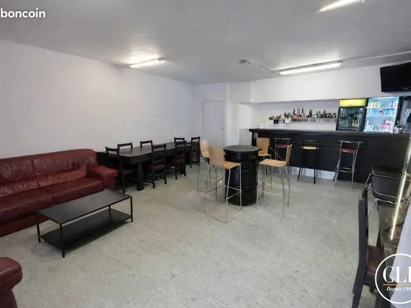 Local commercial 57 m² MONTREUIL