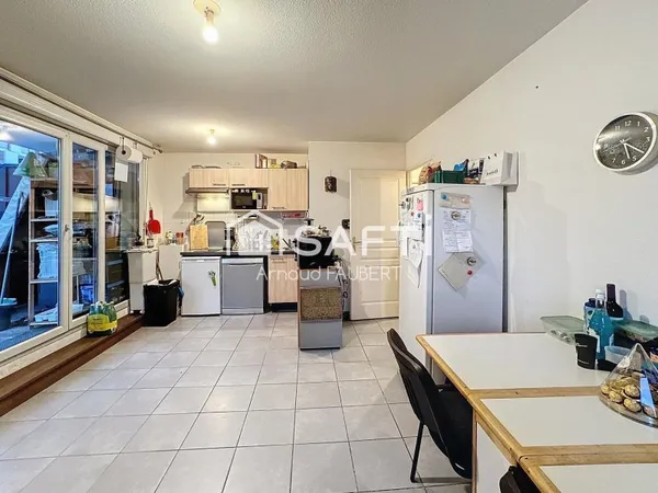 Appartement T2 43m2 balcon terrasse et parking