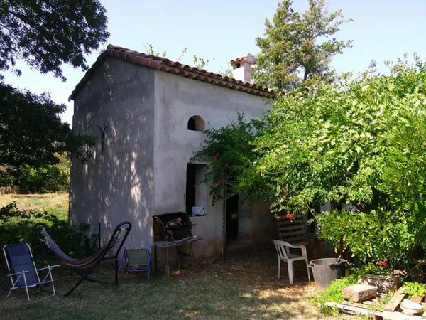 Propriété de loisirs, Gonfaron, sur 1439 m2 de jardin plat