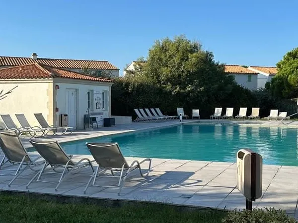 EXCLUSIVITÉ ILE DE RÉ - APPT T1 BIS MEUBLÉ DE 24M2 DANS UNE