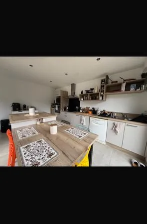 A louer à l'année maison de 150m2