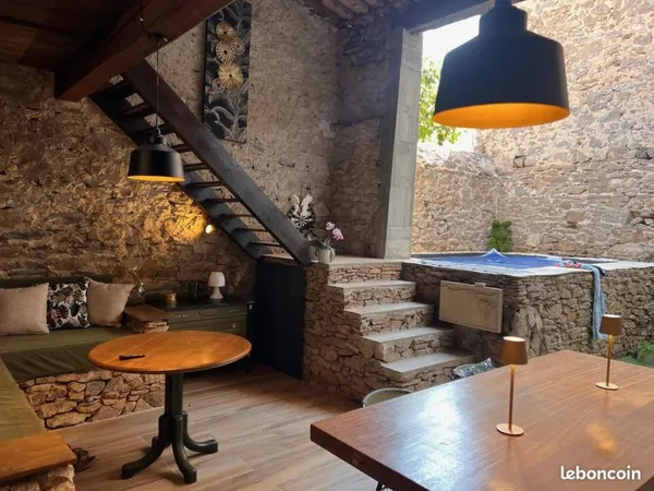 Vente | Maison de village | 5p | 4ch | 134 m² | Homps | Expo Sud-Ouest | Piscine