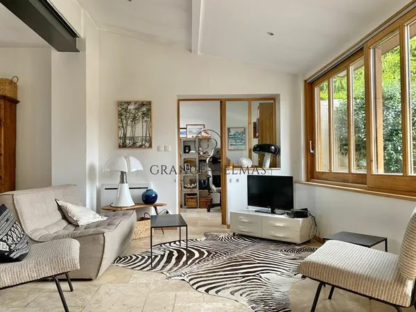 Maison rénovée de plain pied avec garage à vélos - CAUDERAN