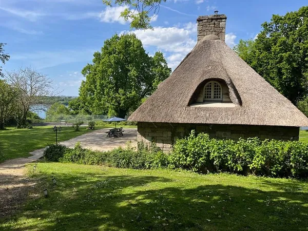 MAISON VUE MER PISCINE TENNIS A VENDRE LOGONNA DAOULAS