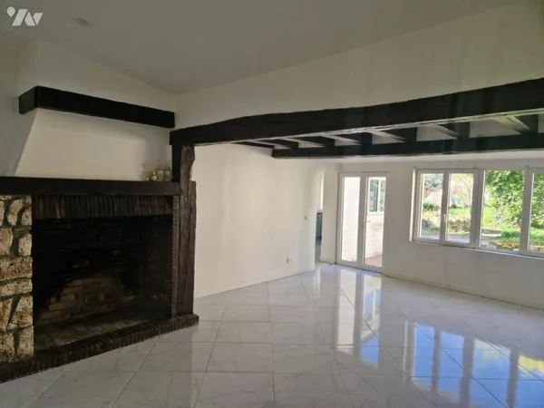 Vends maison de ville - 143.83m² - 5 pièces, 4 chambres - Bonnelles 78830