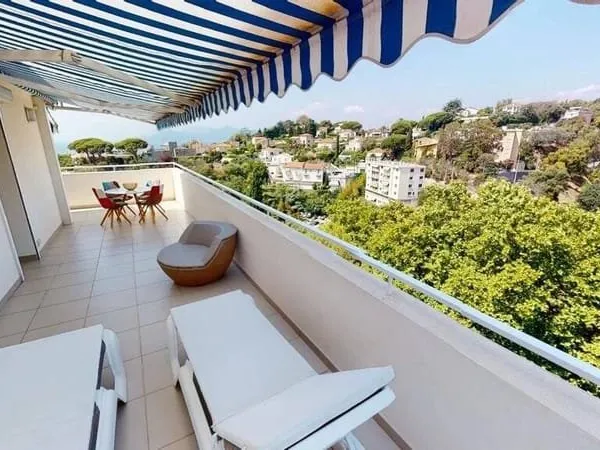 Appartement 1 pièce 92 m²