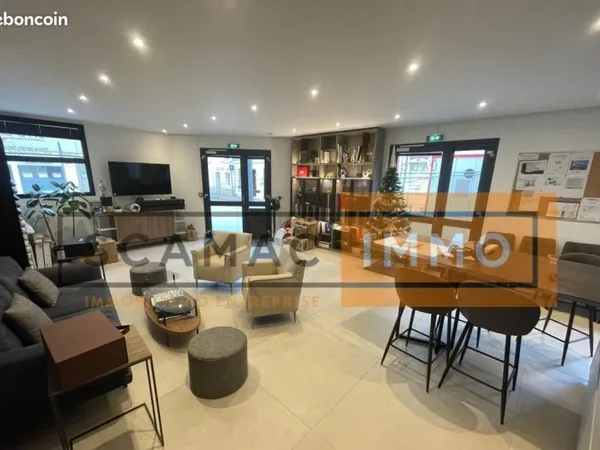 Local commercial 84 m²