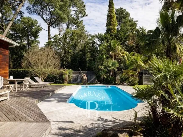ANGLET CHIBERTA, MAISON AVEC PISCINE ET APPARTEMENT INDÉPENDANT