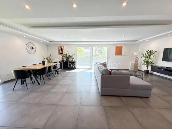 Maison contemporaine 2015 - 140m2 - 5,12 ares de terrain