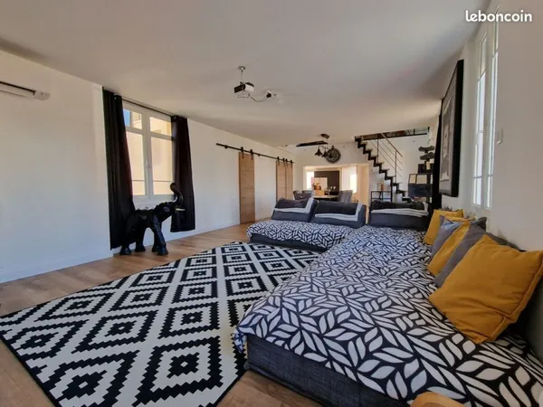 Maison 10 pièces 312 m²