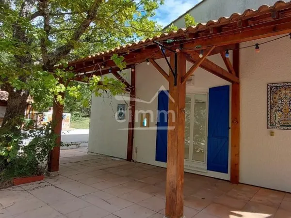 Maison 8 pièces 226 m²