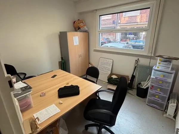 Bureaux 61 m² - Rue Saint-Jacques - Amiens centre - RDC