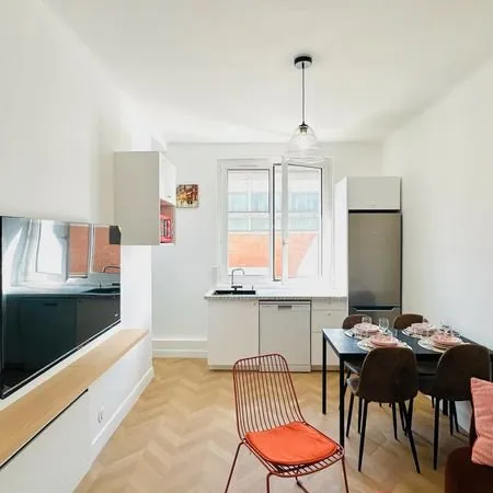 Location appartement meublé T3 - Suresnes (92150)