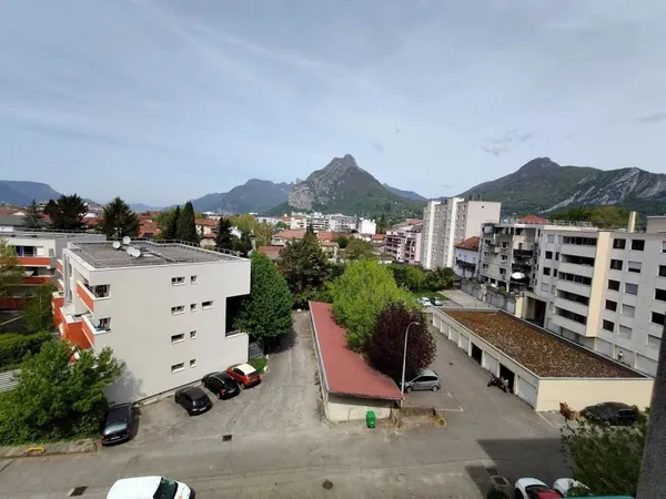 Studio 1 pièce 25 m²