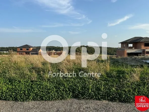 Terrain 637 m²