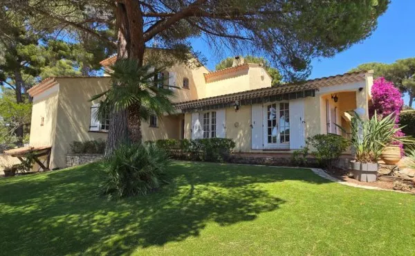 Maison Provençale location saisonnière - SANARY SUR MER / Secte