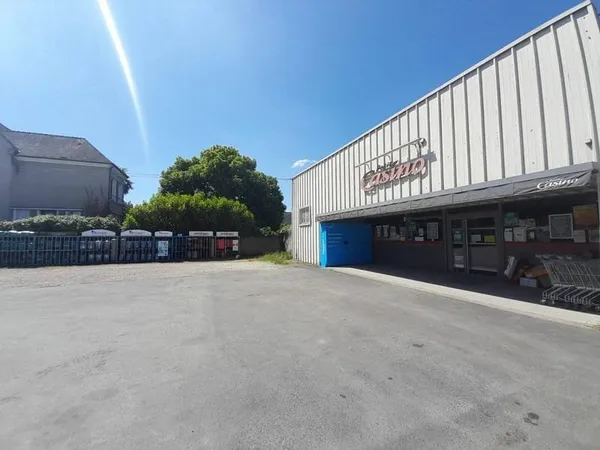 Boutique 242 m²