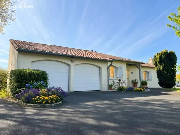 Maison 10 pièces 234 m²