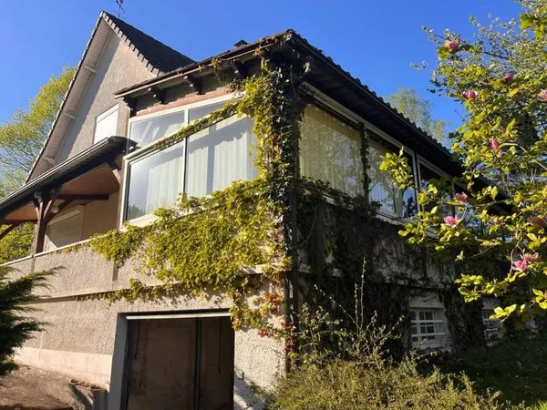 Maison de plain-pied 8 pièces 230 m²
