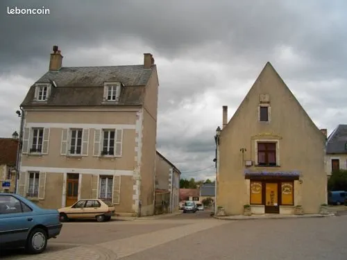 T3 AU 1er ETAGE POUILLY SUR LOIRE CENTRE