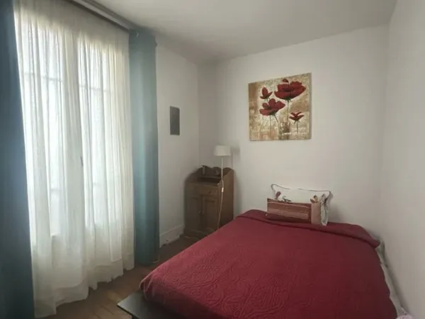 Sous-Loue Chambre meublée de standing - Résidence calme - Les Lilas - Proche métro