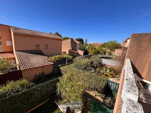 T4 duplex avec jardin et terrasse à louer