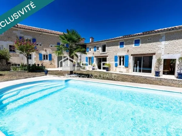 Maison 6 pièces 228 m²