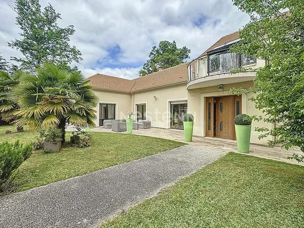 Maison 300m² LAMORLAYE