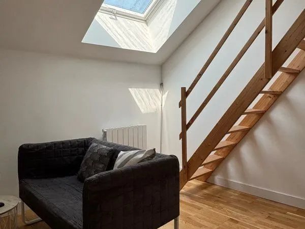 Chambre meublée