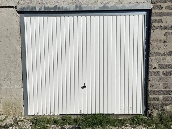 Parking 16 m²