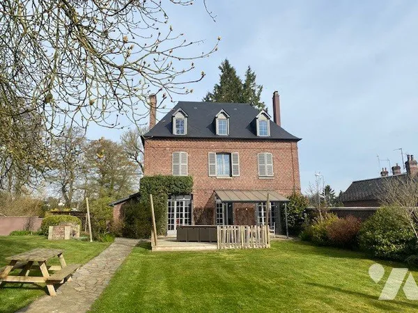 Maison 8 pièces 185 m²