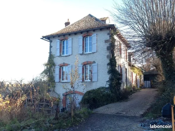 Grande maison ancienne