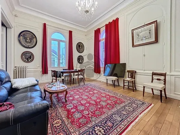 Appartement 3 pièces 113 m²