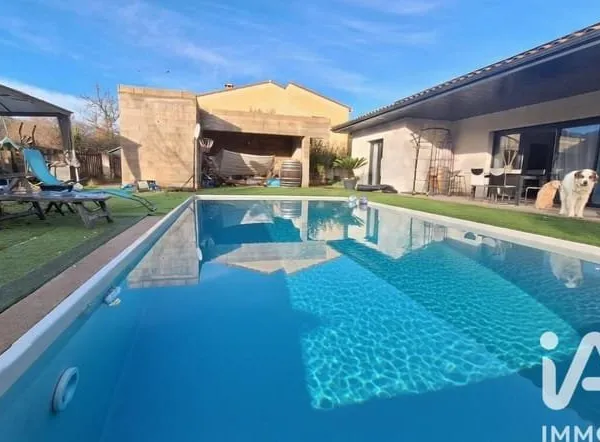 Maison de plain-pied 6 pièces 136 m²