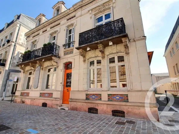 Local 3 pièces 91 m²