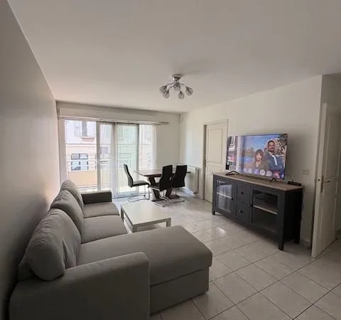 Appartement meublé 2 pièces 49m² avec balcon et garage