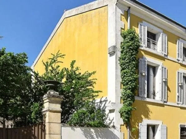 LA ROQUE D'ANTHERON - Maison familiale