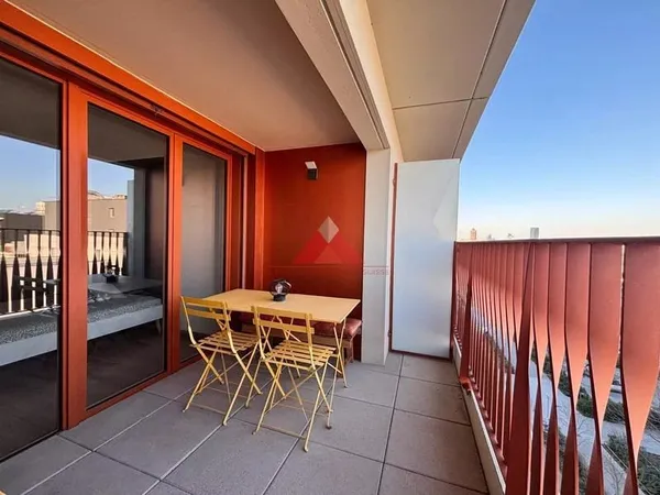 COUP DE CŒUR - Appartement récent avec loggia et prestations haut de gamme
