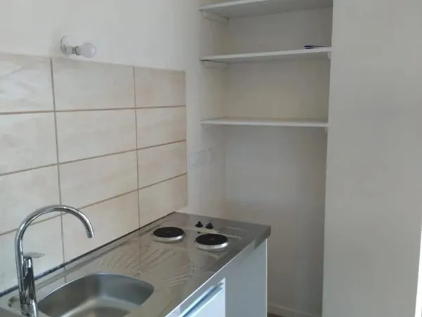 Studio 1 pièce 10 m²
