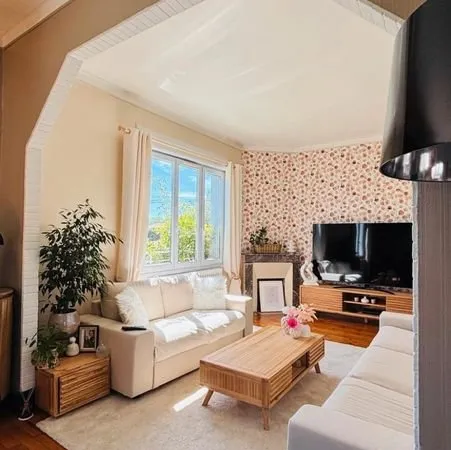 135m2 sur 1000m2 à 5mn de Verdun