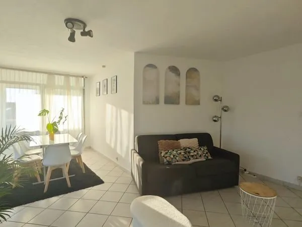T3 meublé 71 m² + balcon + garage - proche Bouvent