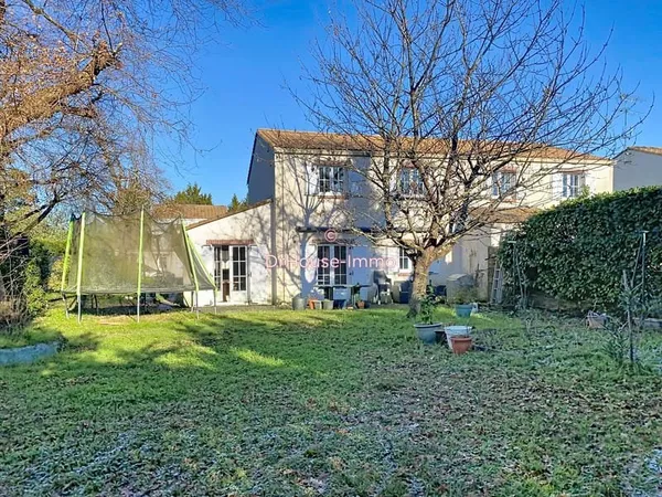 Maison familiale 5 pièces avec jardin Environnement calme La garenne Saint-Médard-en-Jalles