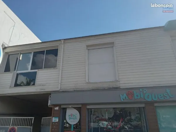 Local commercial 83 m²