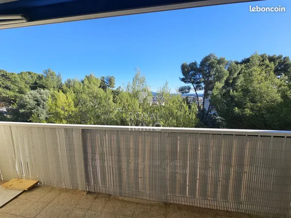 Studio 5 pièces 113 m²