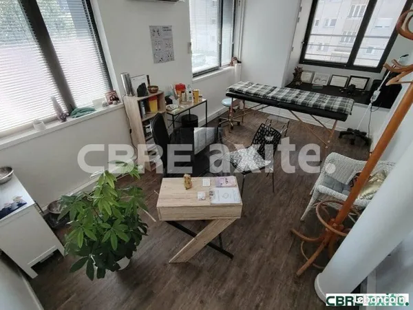 BUREAUX 78 m² GRENOBLE