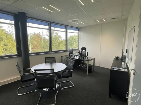 Bureau 200 m²