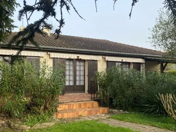 Maison plain-pied 105 m² + terrain 1000 m² au calme - Villebrumier