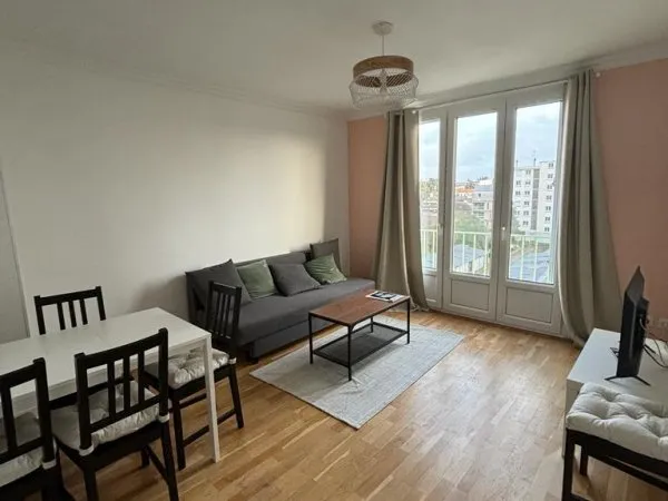 Appartement T4 refait à neuf et meublé de 70m² - Rue Casterneau